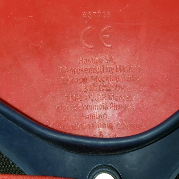 Spiderman hard plastic face mask - Picture 3 of 3